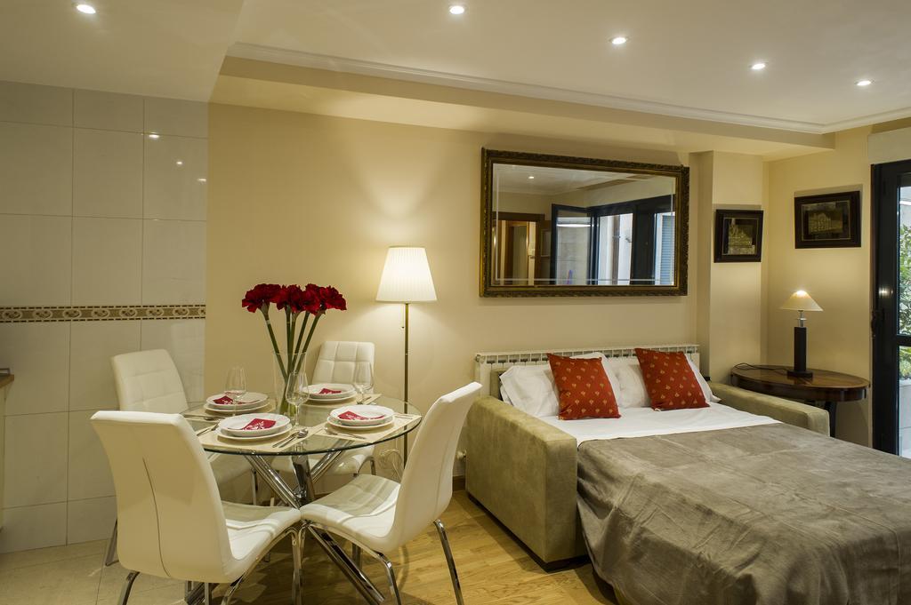Rent Apartments Salamanca Cervantes 47 Екстериор снимка