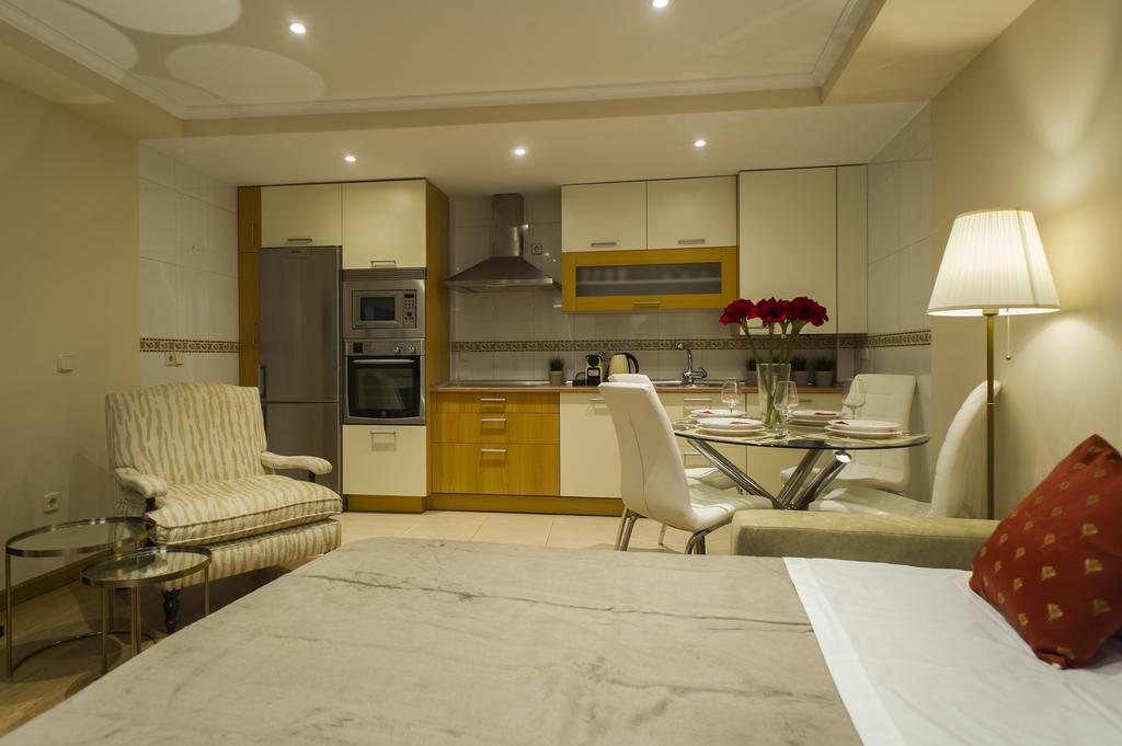 Rent Apartments Salamanca Cervantes 47 Екстериор снимка