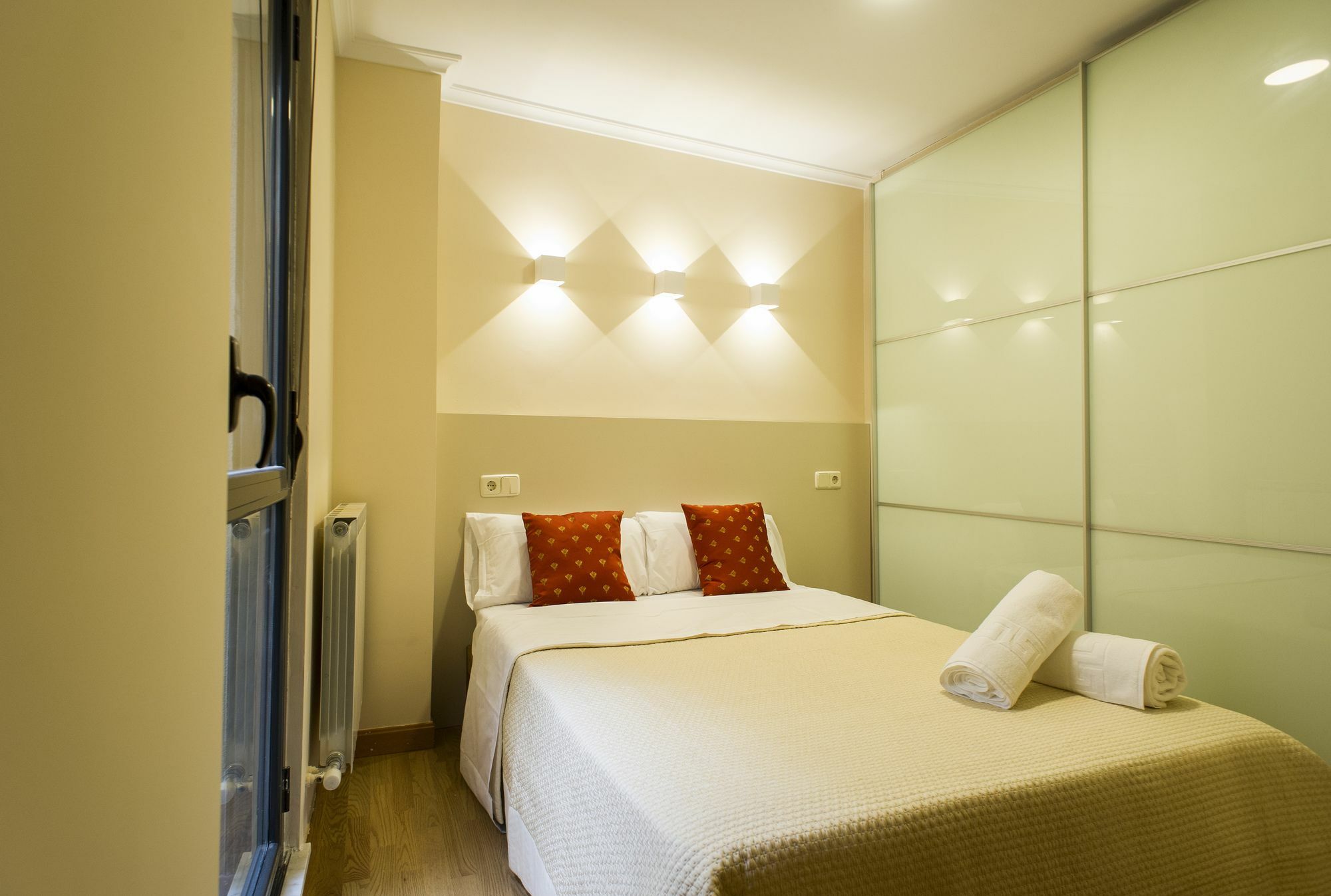 Rent Apartments Salamanca Cervantes 47 Екстериор снимка