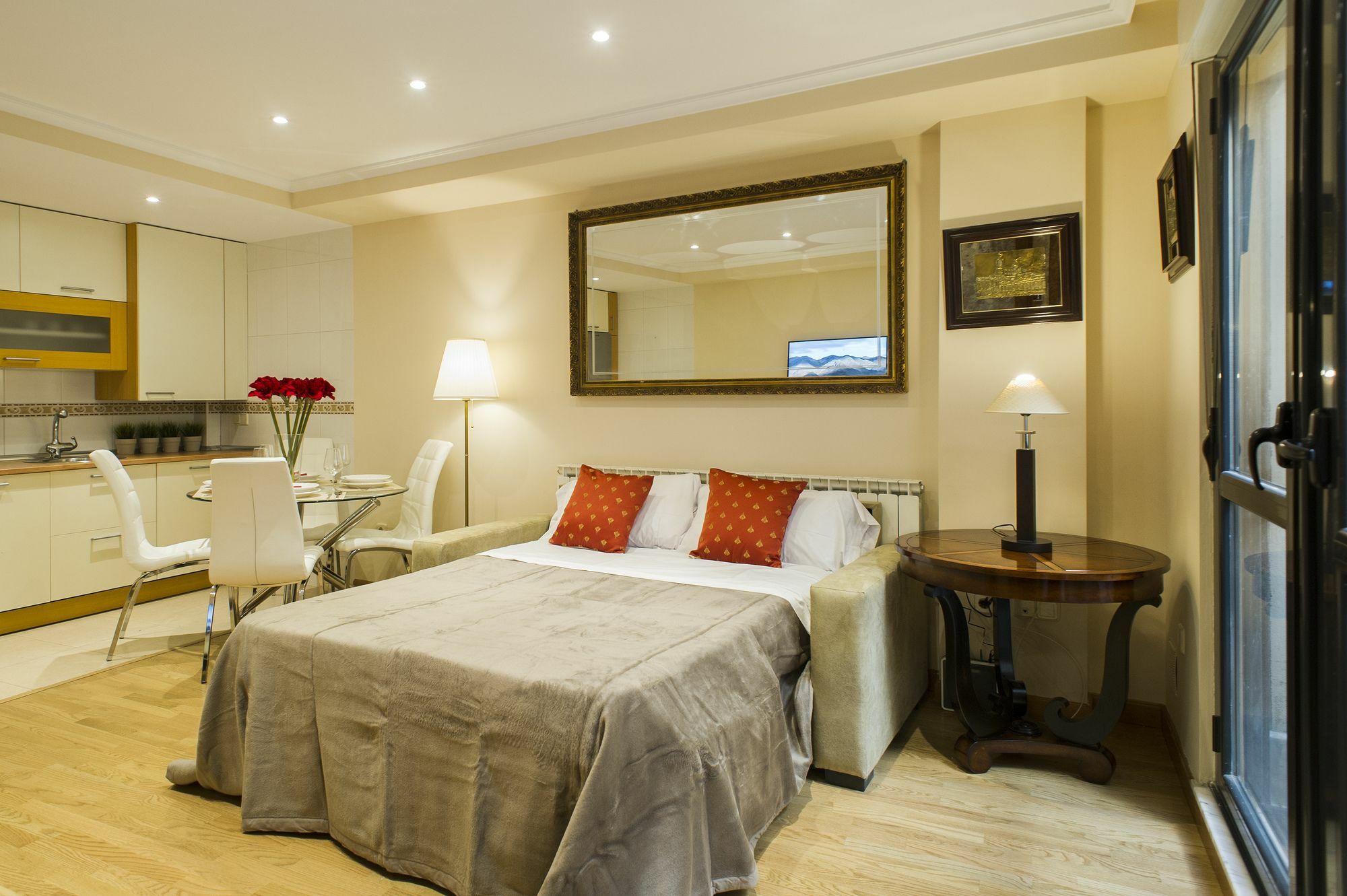 Rent Apartments Salamanca Cervantes 47 Екстериор снимка